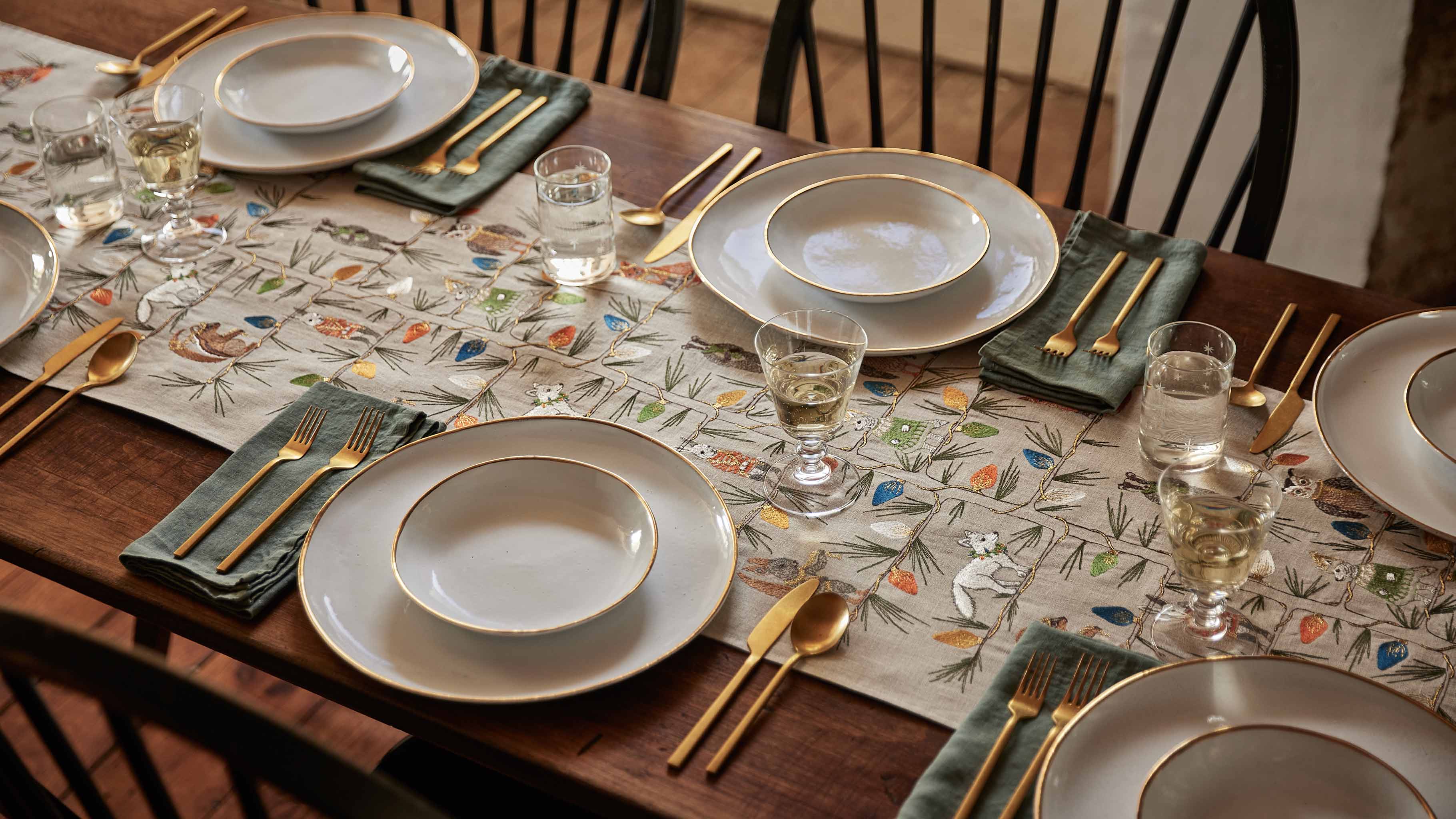 Coral & Tusk - Vente Chemins de table - Chemin de table pour coupe-sapin de Noël5