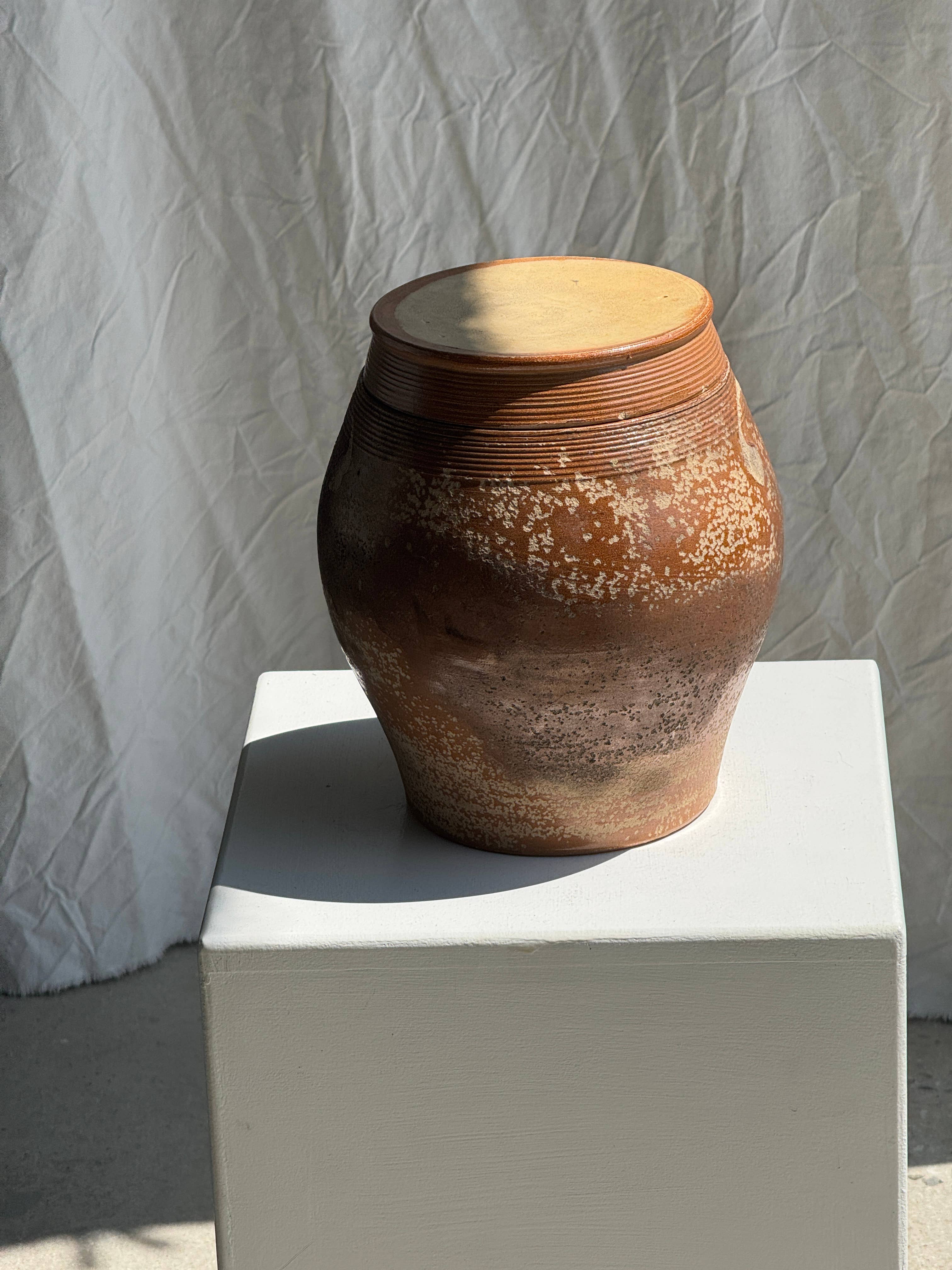 Office Objets – Großhandel Blumentopf – Großer ovaler Steinguttopf mit Deckel H2419