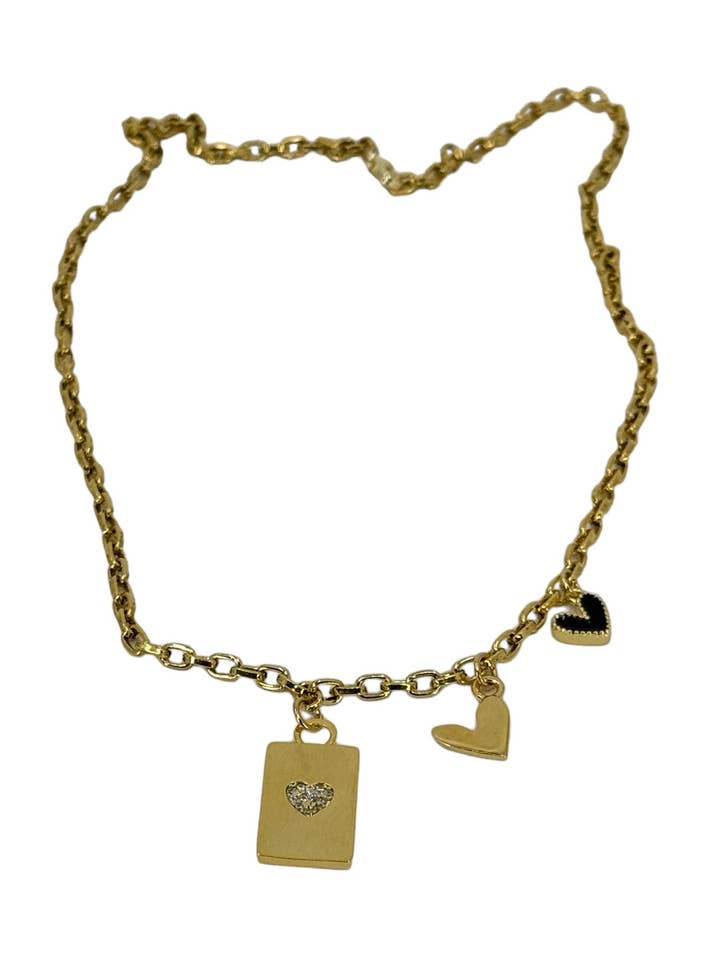 Collier pour enfants avec trois cœurs Kidlings pour la vente par BMR