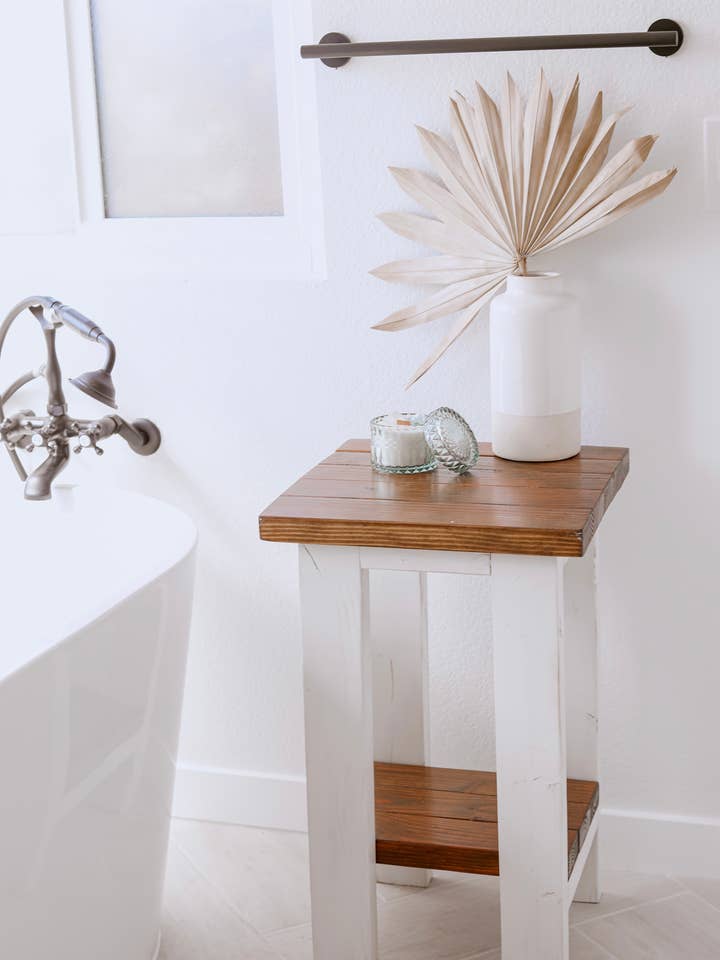 Translucent Sage Crystal Candle for wholesale by Oak and Ash Candle Company