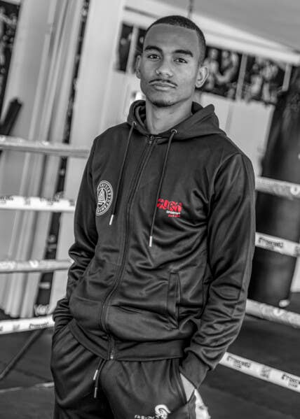 Surtsports – Engroshandel Joggers - Herre – Surtsports valknut træningssæt5