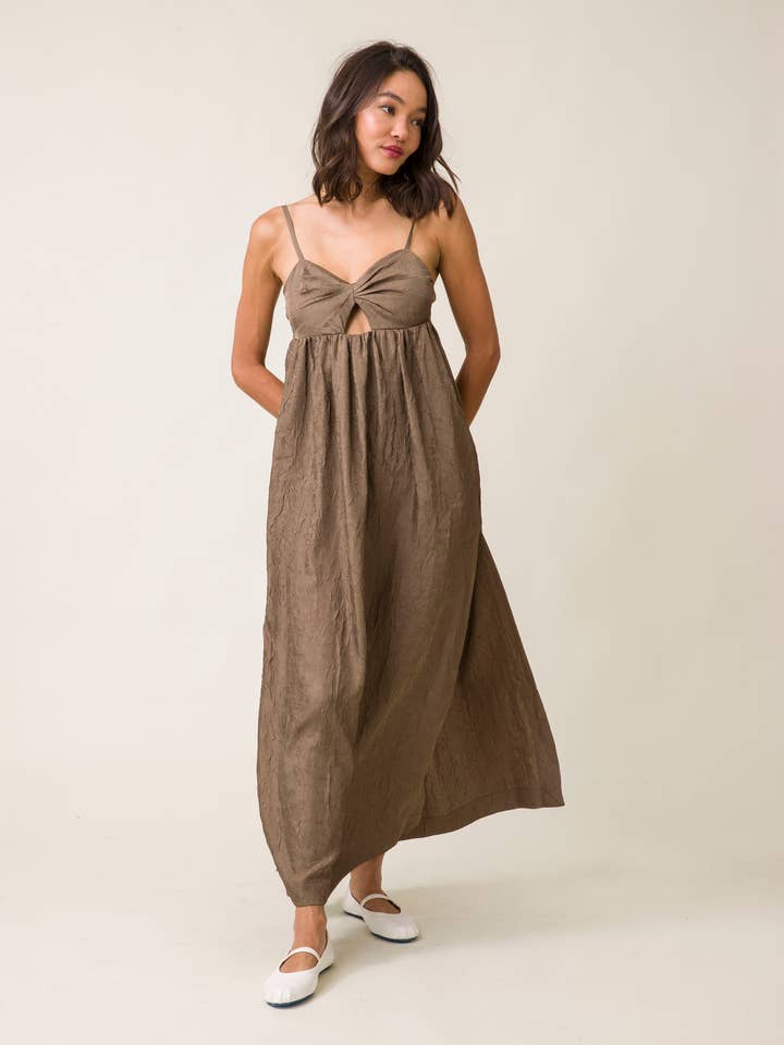 ROBE UNA pour la vente par Line & Dot