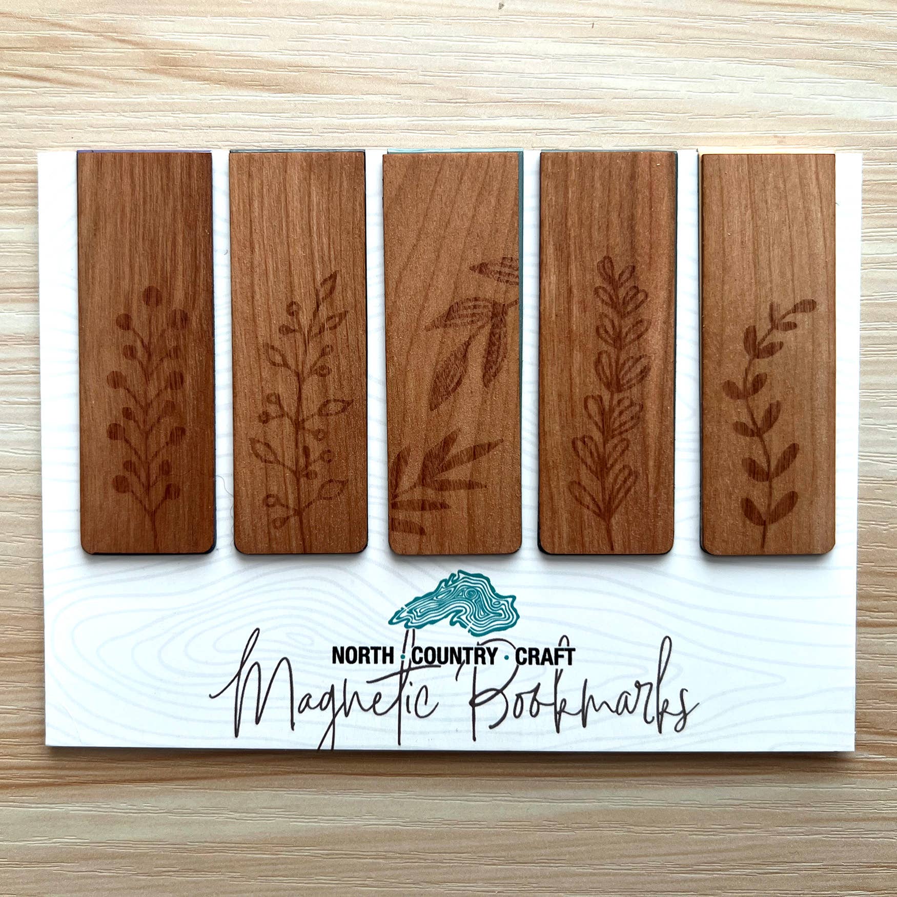 North Country Craft - Wholesale Bookmark - Floral Icons Magnetic Wooden Bookmarks4