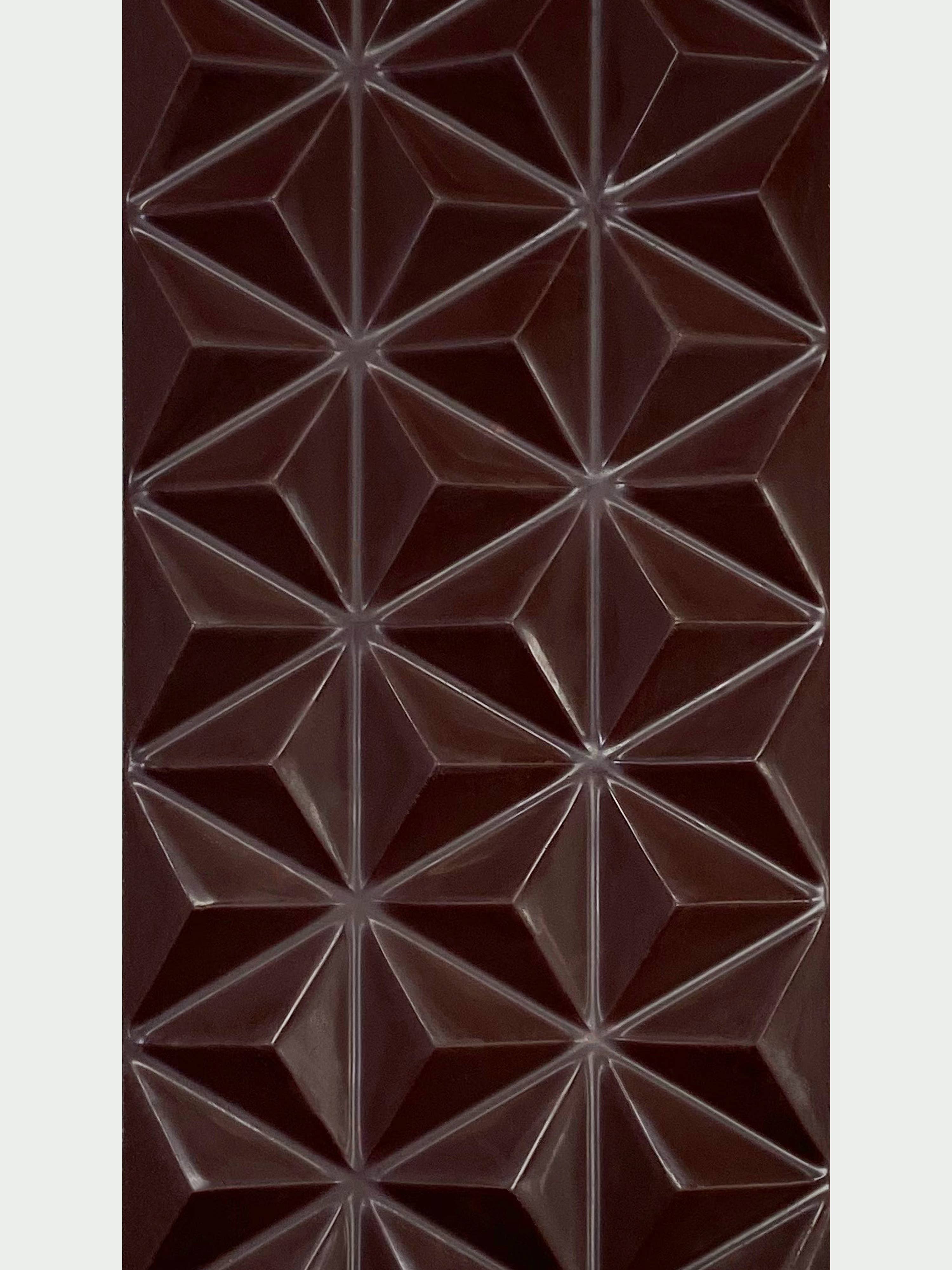 Deux Cranes - Wholesale Chocolate Bar - 70% Dark Chocolate with Caramelized Hazelnuts (Dairy Free)1