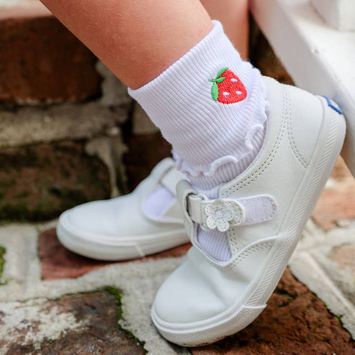 Carson Elizabeth Kids - Wholesale Socks - Kids - White Ripple Socks2