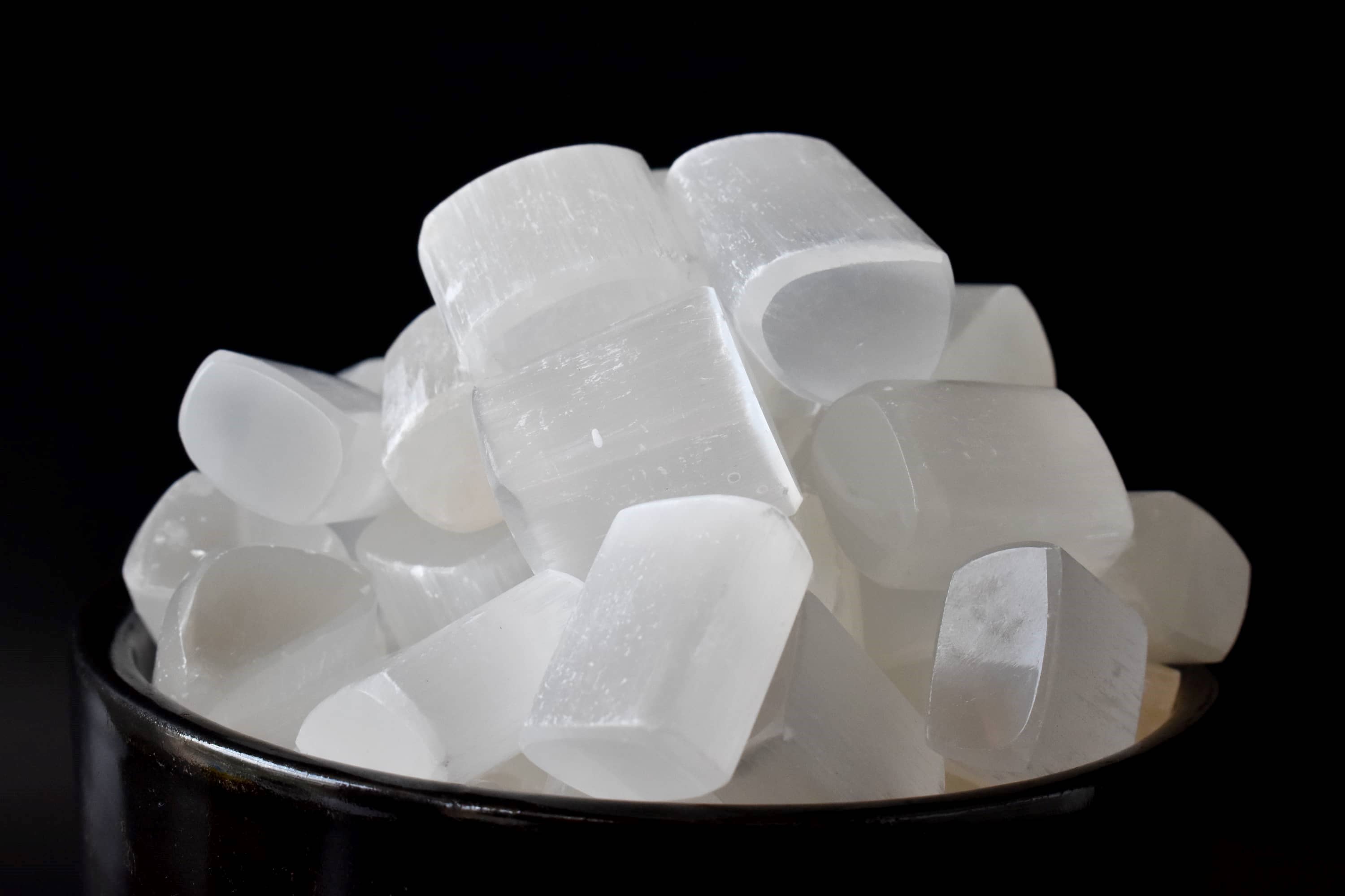 Soothing Crystals - Wholesale Spiritual Stone/Crystal - Selenite Tumbled Stones Healing Stones 100G to 1KG1