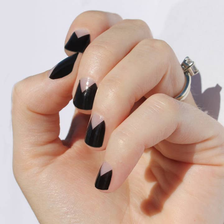 Bandages à ongles Black Elle pour la vente par So Gloss