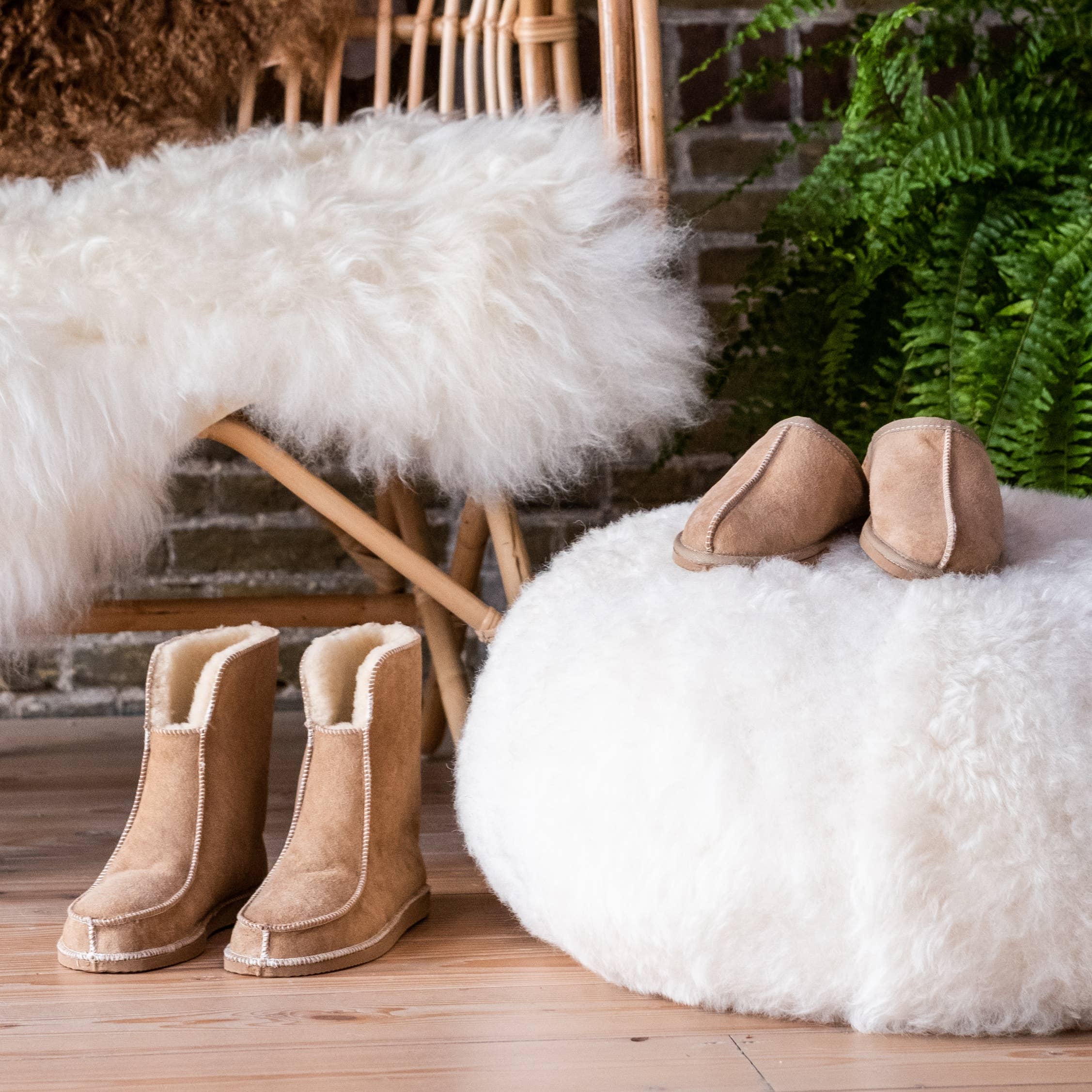 Van Buren - Wholesale Boots - Women's - Lambskin boots - High sheepskin slipper4