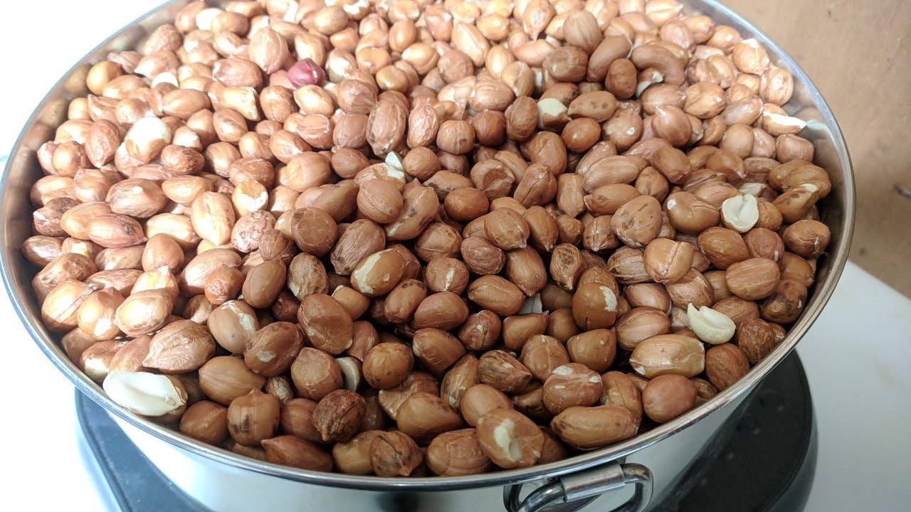 Chesebro's Handmade Confections and Candy - Wholesale Brittle - Peanut Brittle, 4.0 oz.2