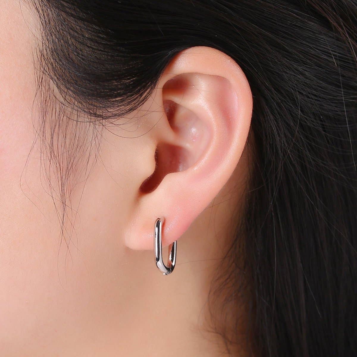 Aim Eternal – wholesale Huggie earrings – Rose Gold huggie Hoop Earrings - U-shaped hoops - Silver hinged snap closure Black Hoop Q-442 - Q-4442