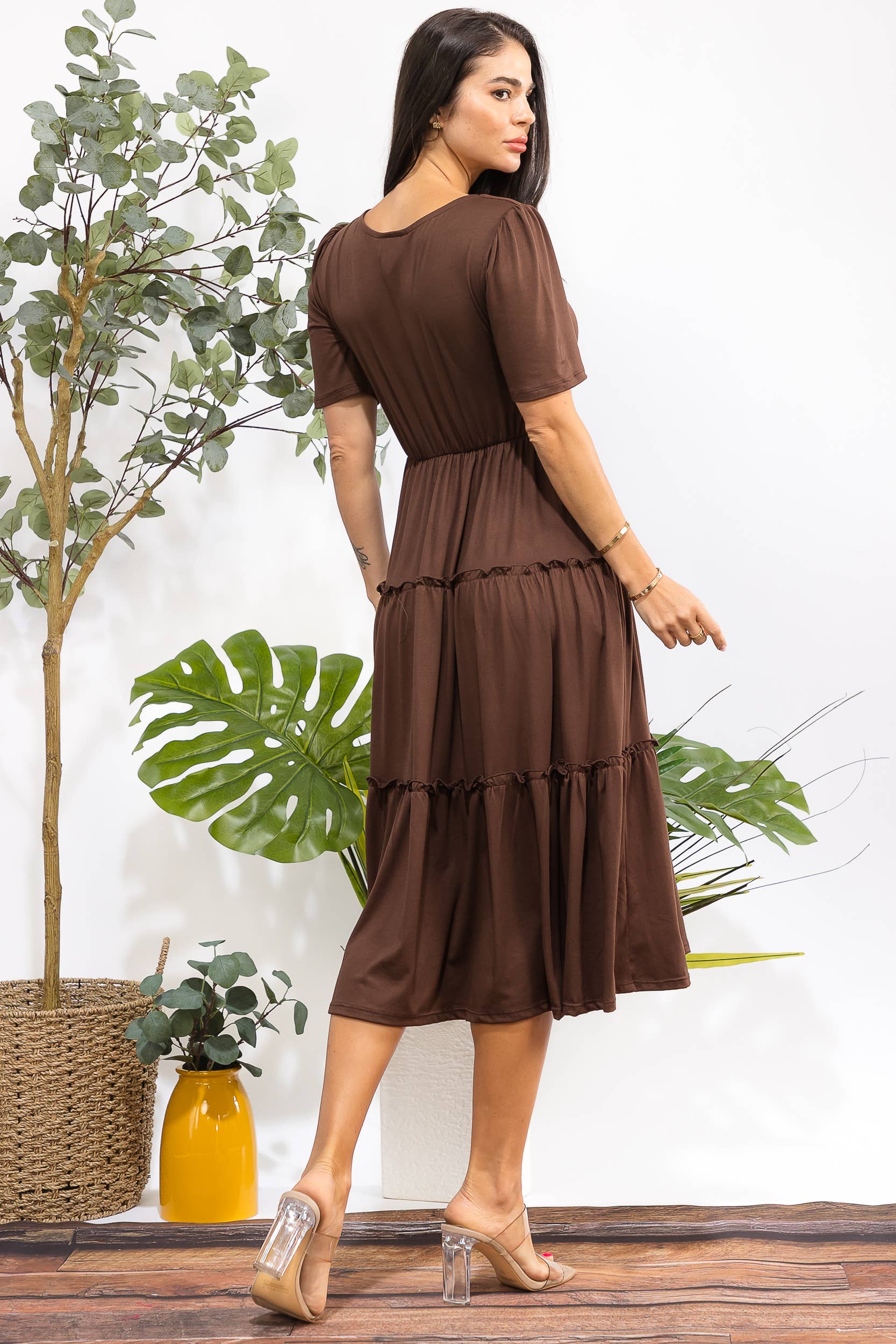 H&H Fashion Inc. – Großhandel Kleid – Damen – JR778X-S Plus Size Stufen-Midikleid mit quadratischem Ausschnitt26