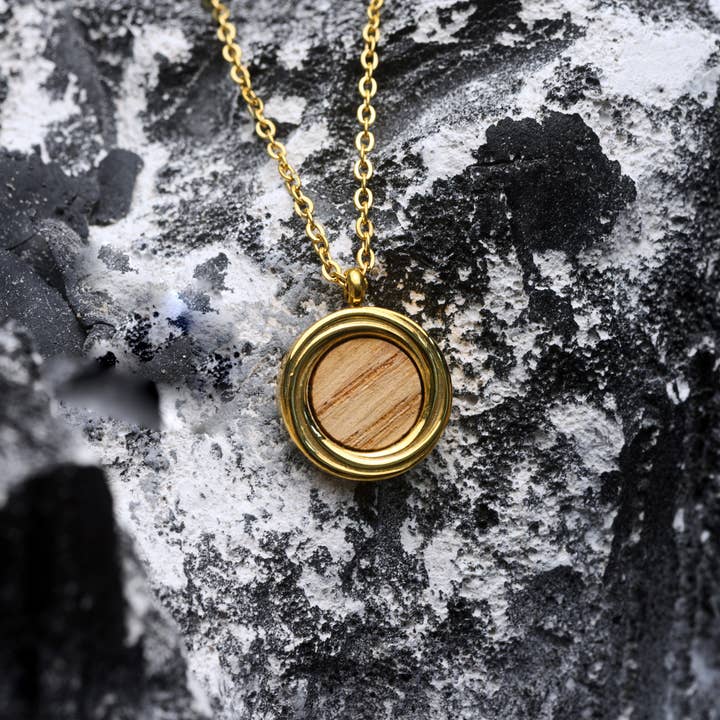 COLLIER MARA pour la vente par Bear Essentials