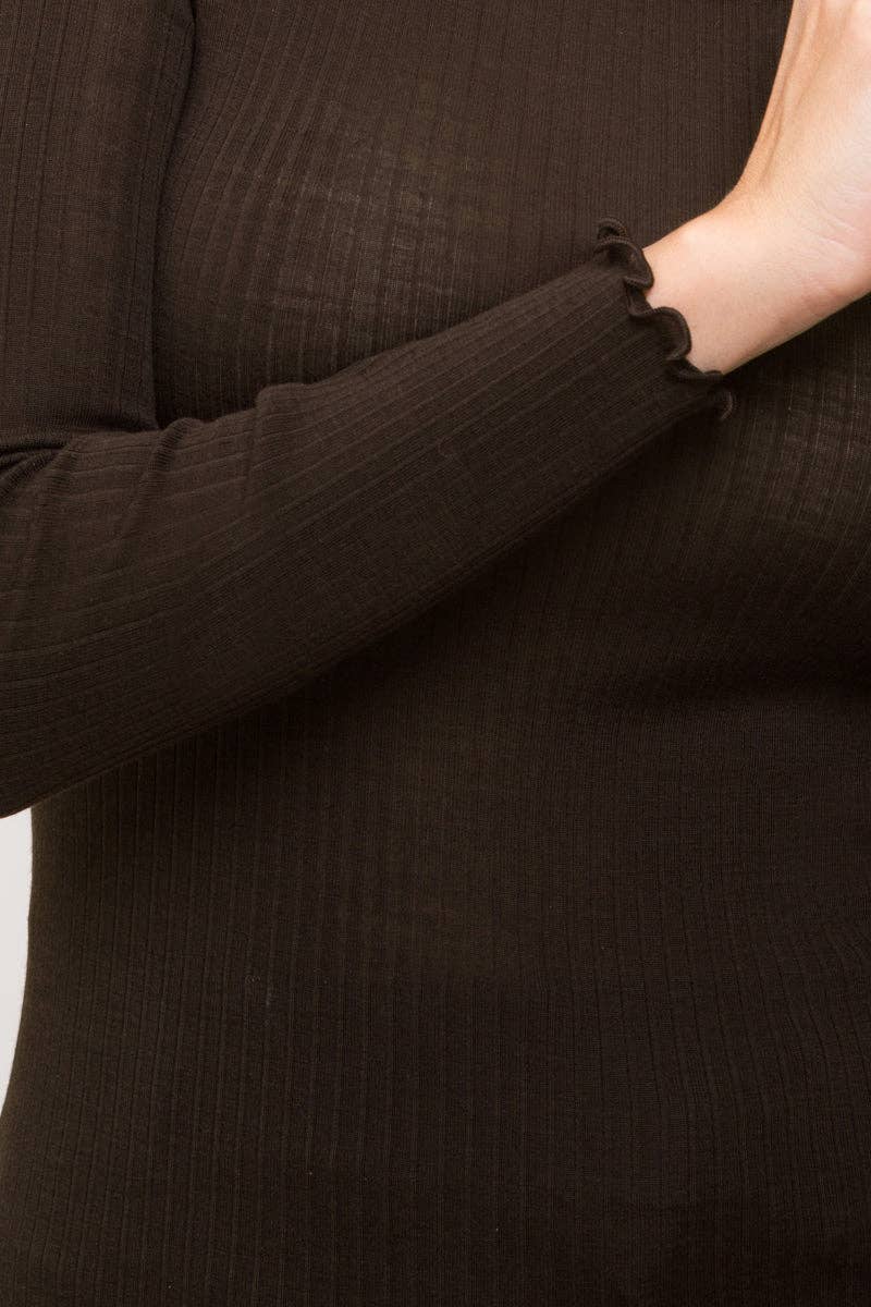 Madiva – Großhandel Strickoberteil – Damen – Ilary Langarm-Rollkragenpullover aus plissierter Wolle und Seide3