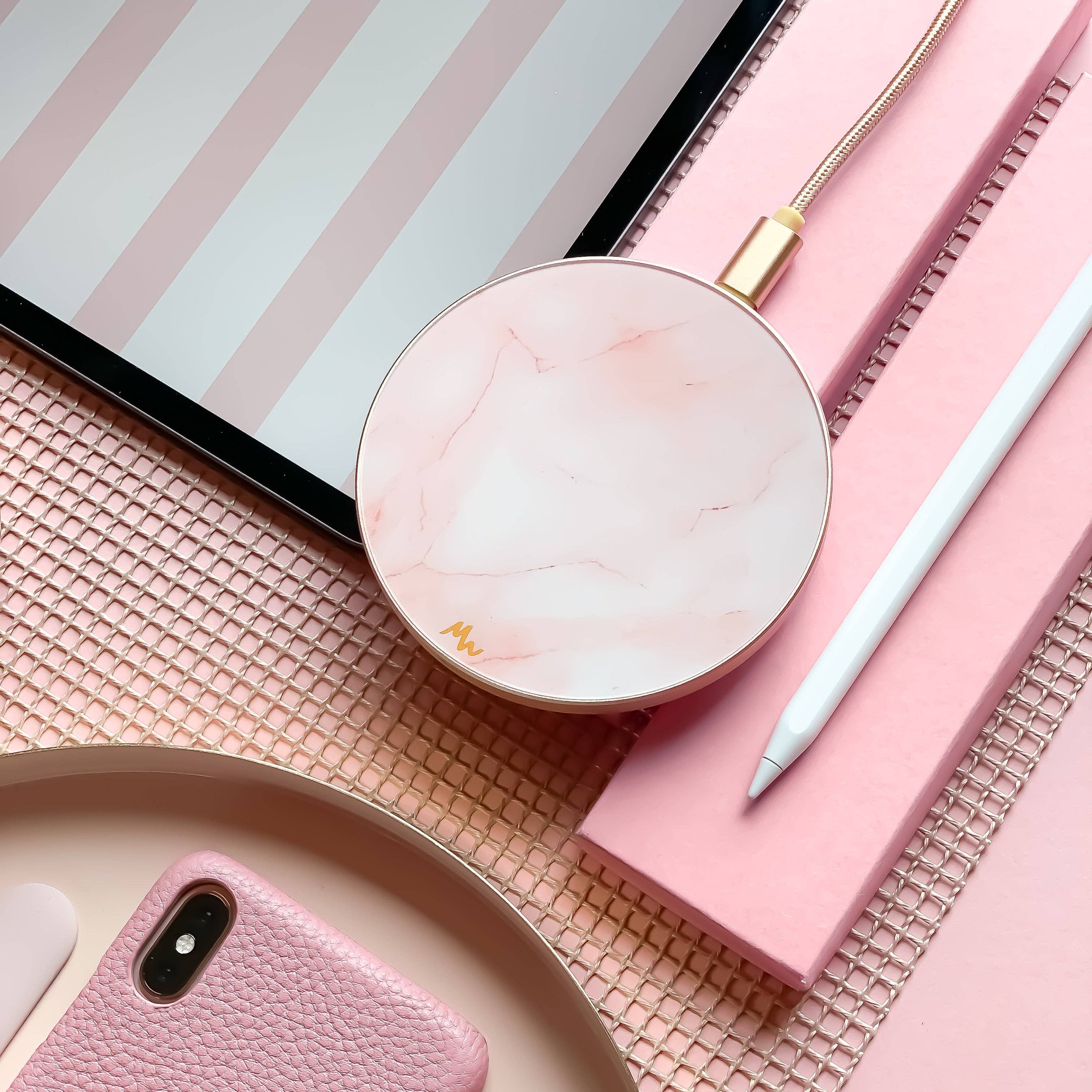 Marie Wolt - Wholesale Charging Dock - Wireless charger - Pink Marble/Gold3