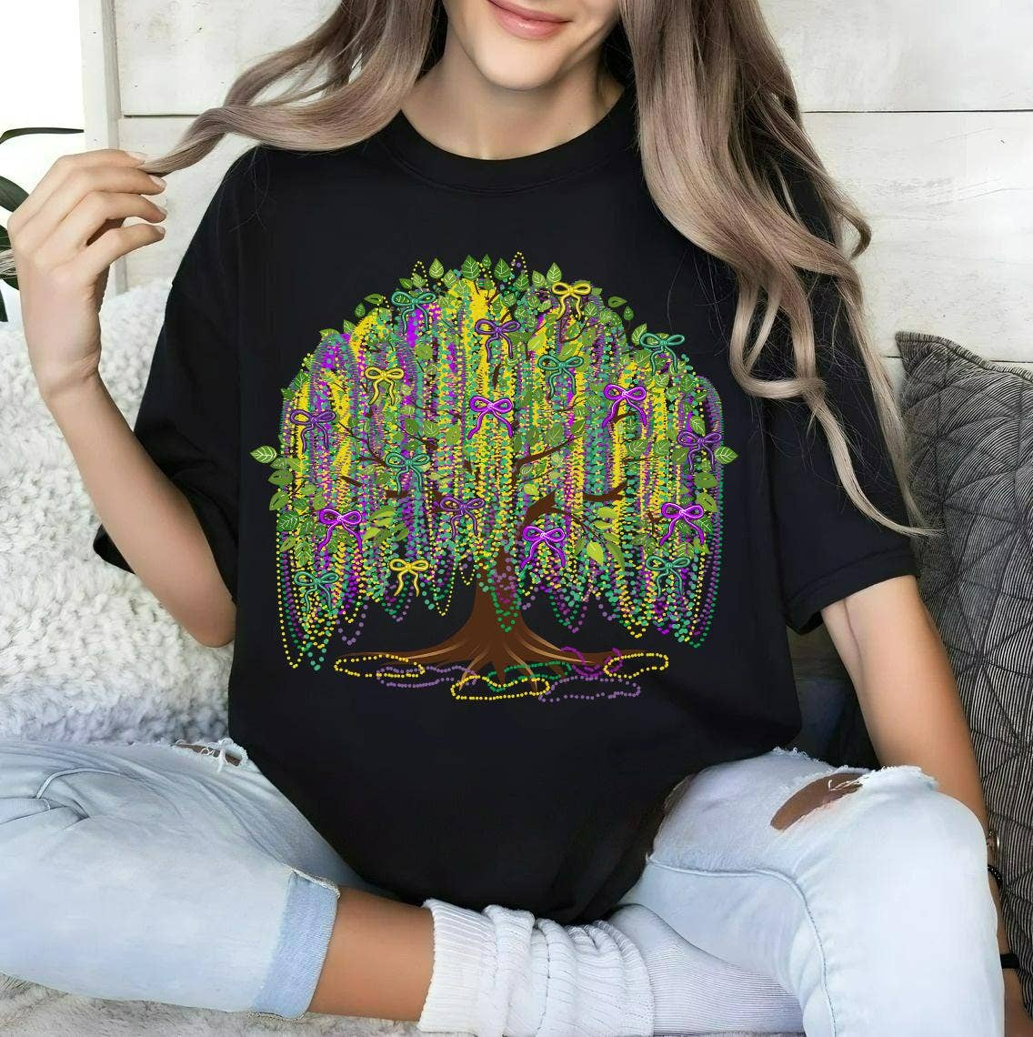 NVC Ecommerce LLC - Vente T-shirt à imprimés – femme - T-shirt Arbre de Mardi Gras avec Nœud, Sweat-shirt Mardi Gras6