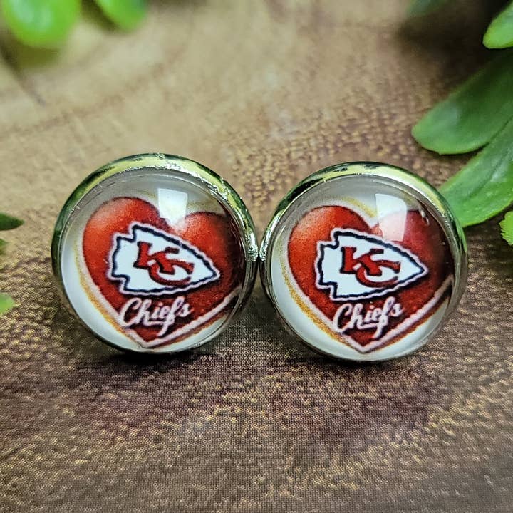 Chiefs ❤️ Heart Glass Stud Earrings for wholesale by Hylidae Boutique