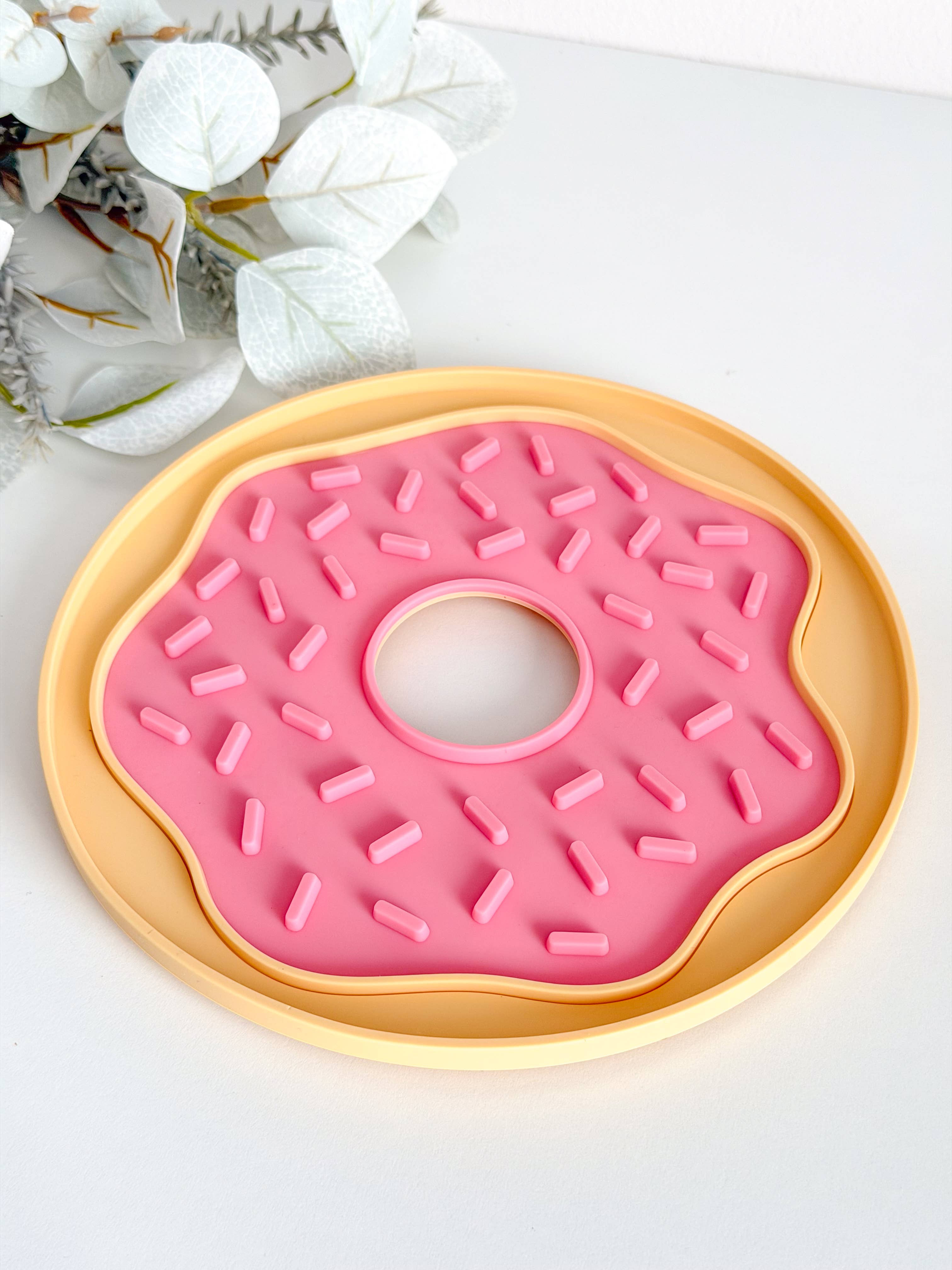 Doggotique – wholesale Pet food mat – Dog – Donut licking mat for small dogs and cats, feeding mat0