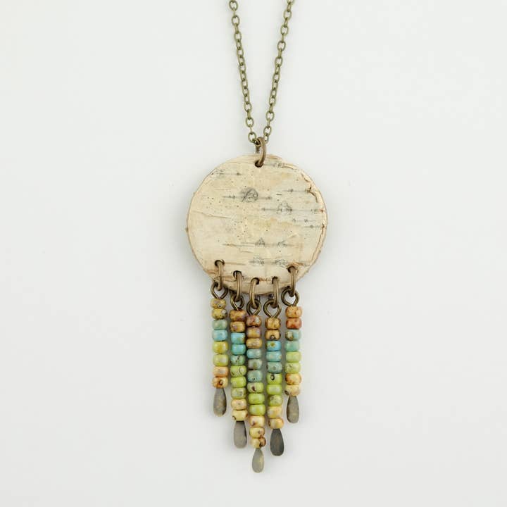 Stort björkbarchskivhalsband med Picasso-pärlor för wholesale av Monague Indigenous Crafts & Gifts