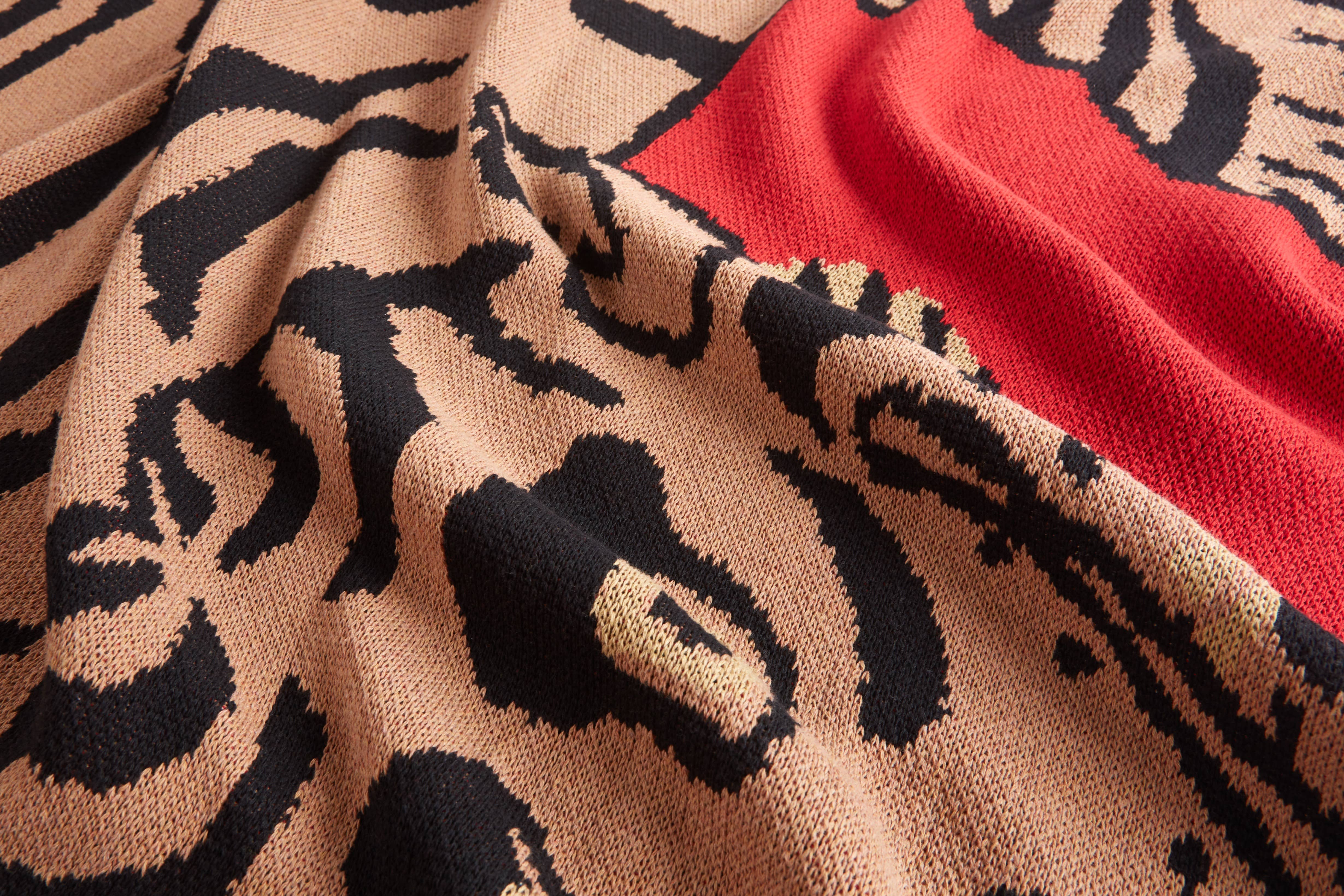 Siren Song - Wholesale Throw Blanket - Tibetan Tiger Cotton Throw Blanket Rosso2