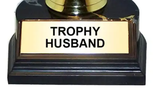 AAHS Enterprises - Wholesale Decorative Figurine - Valentine's Trophy - Trophy Husband - Gold - (7 inches)1