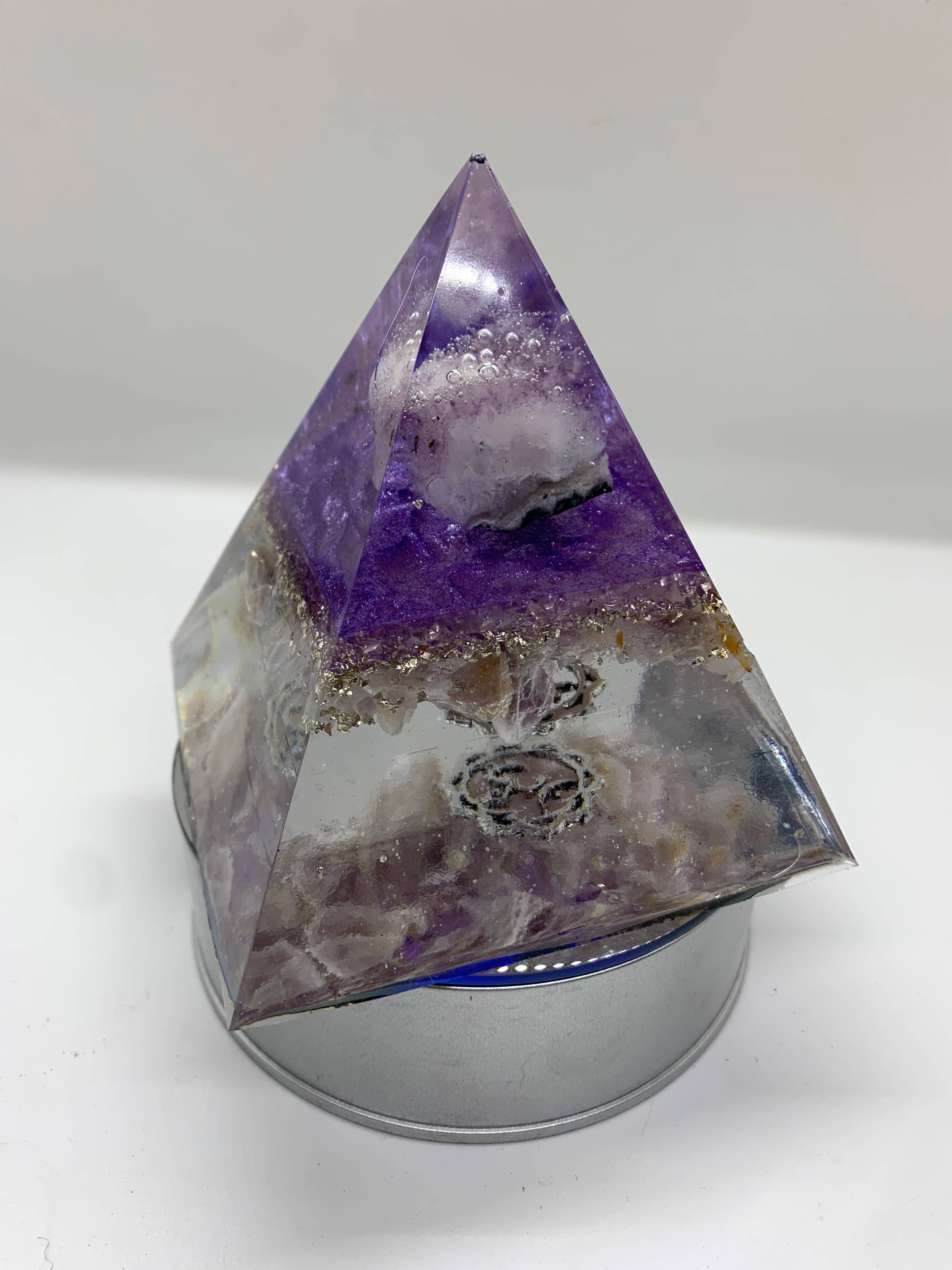 Orgonics by Driftwood Works Inc - Wholesale Spiritual Stone/Crystal - CHAKRA-CROWN Orgone Pyramid2