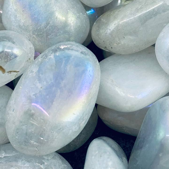 Liv Rocks - Wholesale Spiritual Stone/Crystal - Angel Aura Quartz Tumbled Crystals
