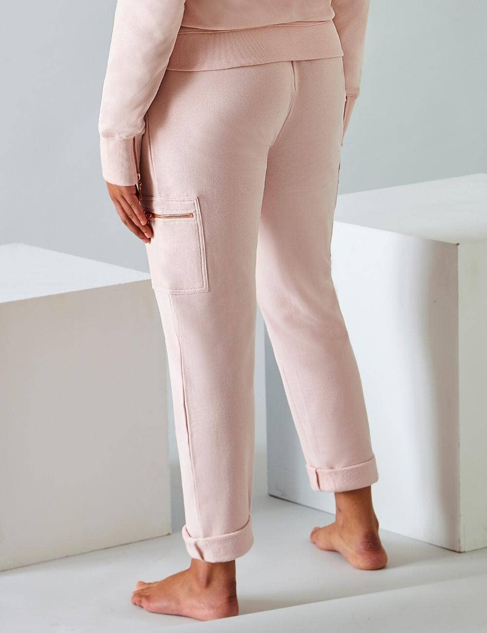 Doven - Vendita all'ingrosso Pantaloni sportivi/da jogging - Donna - Pantaloni da jogging Helvi Combat - Blush3