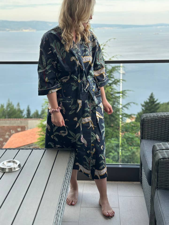 HausLife - Wholesale Robe - Women's - Jungle Print Cotton Kimono Dressing Gowns (6 Colours)4