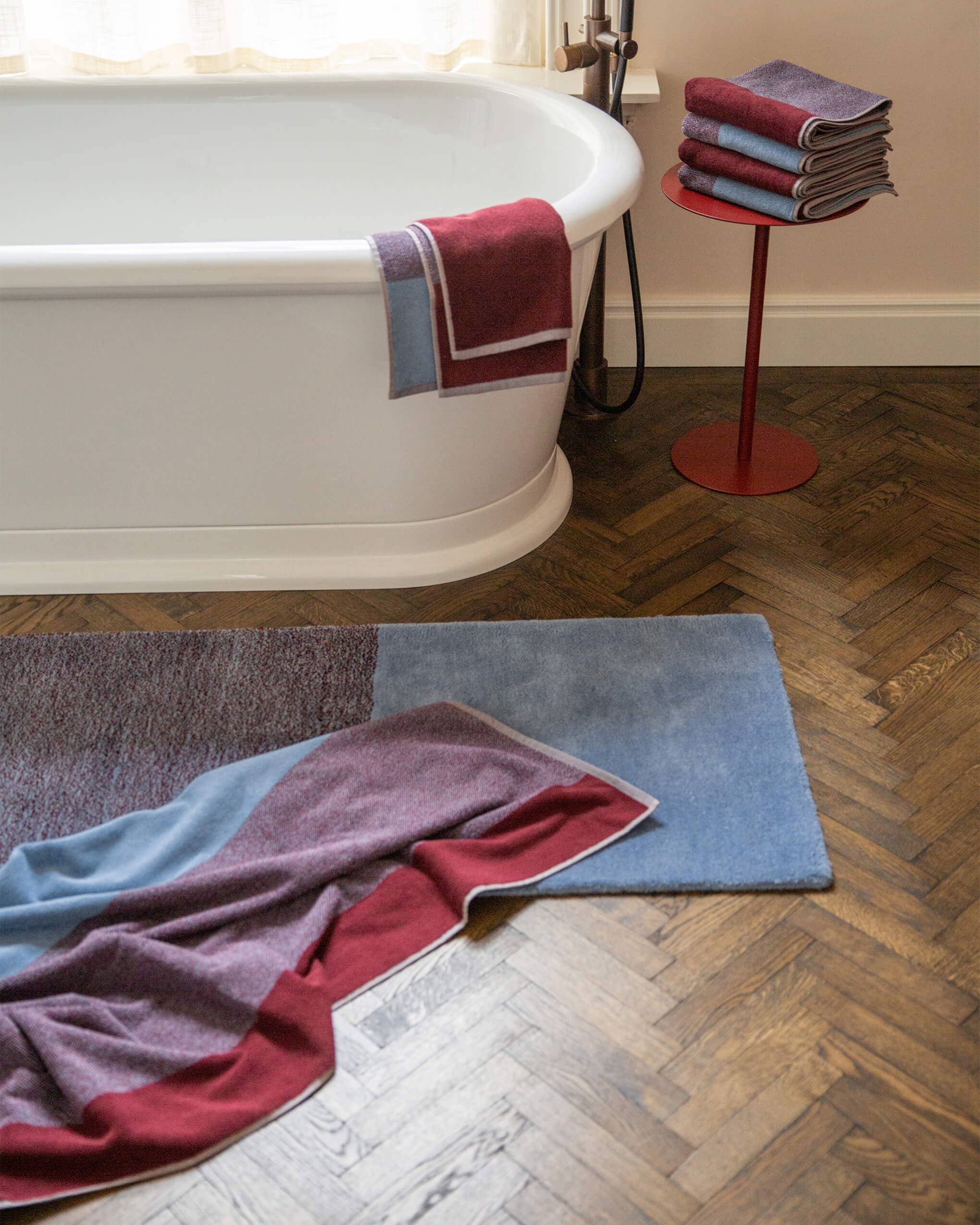 Bleu ciel Bordeaux Set de serviettes de bain Blend Sky Blue Bordeaux (2 pièces) en vente sur Faire2