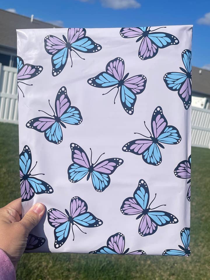 Pochette en polyéthylène Butterfly Bliss 10x13 pour la vente par Happy Hustle Hub