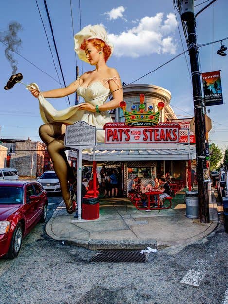 Philly Pinup 18x24 für den Großhandel von Alter Images Art