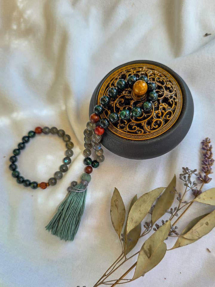 Labradorite & Emerald Reiki-Infused Meditation Set for wholesale by Samadhi Mala Beads