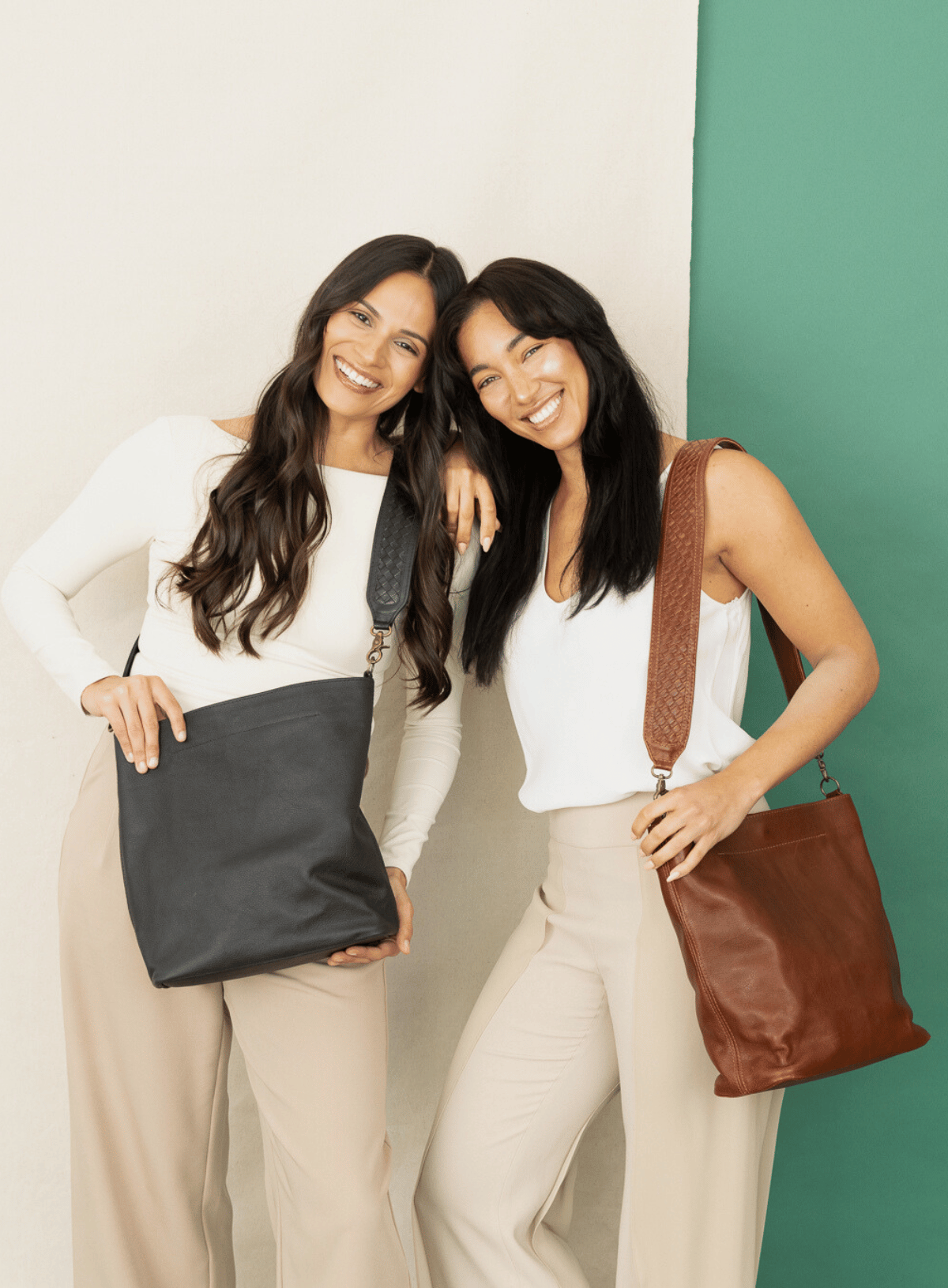 Deux Mains: Haiti Fair Trade - Wholesale Crossbody Bag - Women's - Sarah Shoulder Bag10