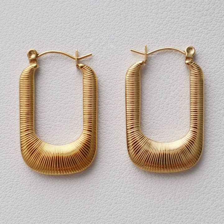 JESSA Jewelry - Vente Créoles - Luna Hoops | Créoles texturées dorées0