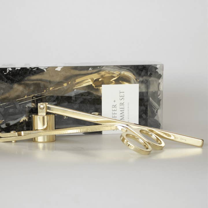 Keepsake Candle | Curated - Wholesale Candle snuffer - Gold Wick Trimmer & Snuffer Set4