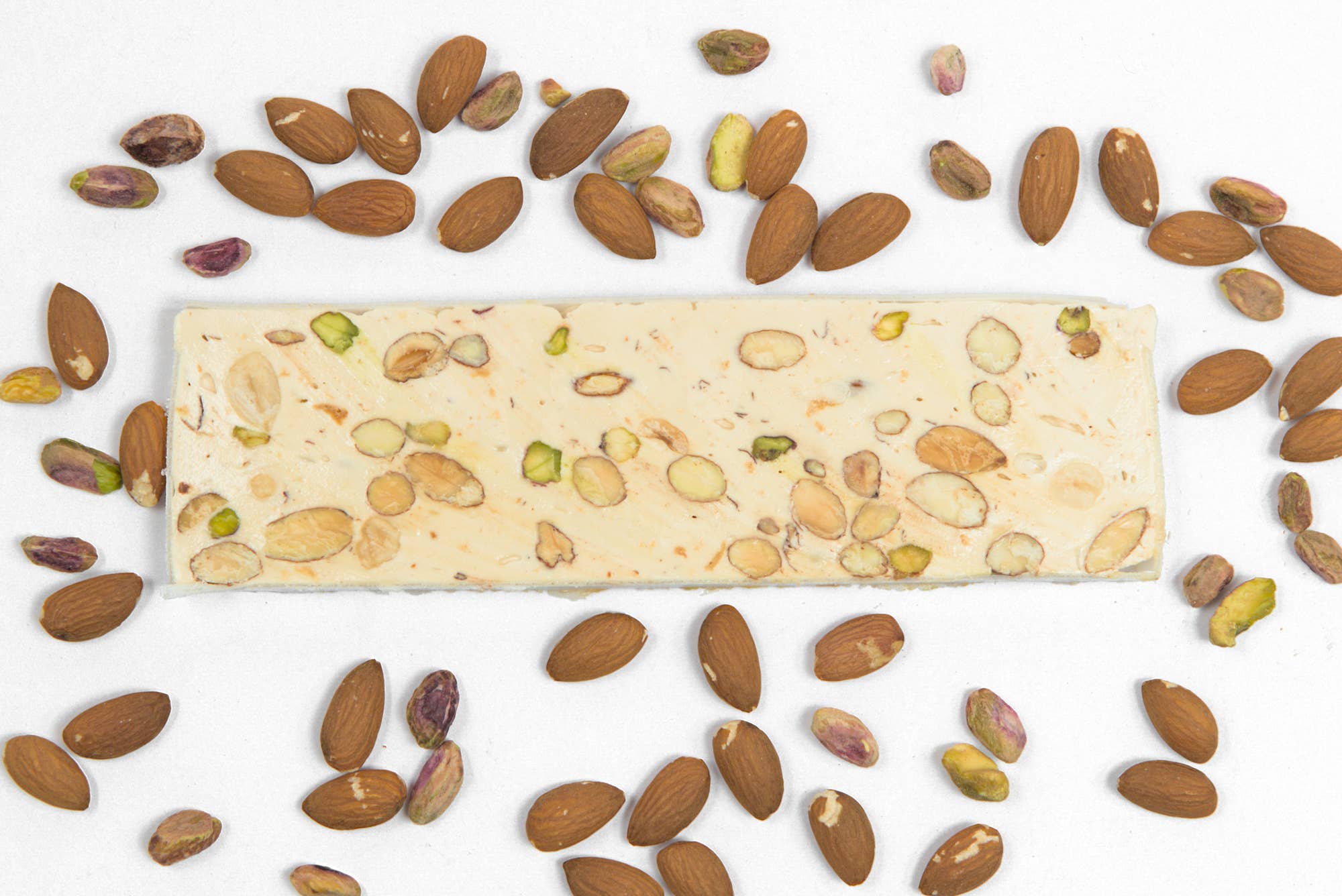 Bisch de Bruche - Vente Nougat - Nougat au Miel, Amandes et Pistaches (Barre 100g)1