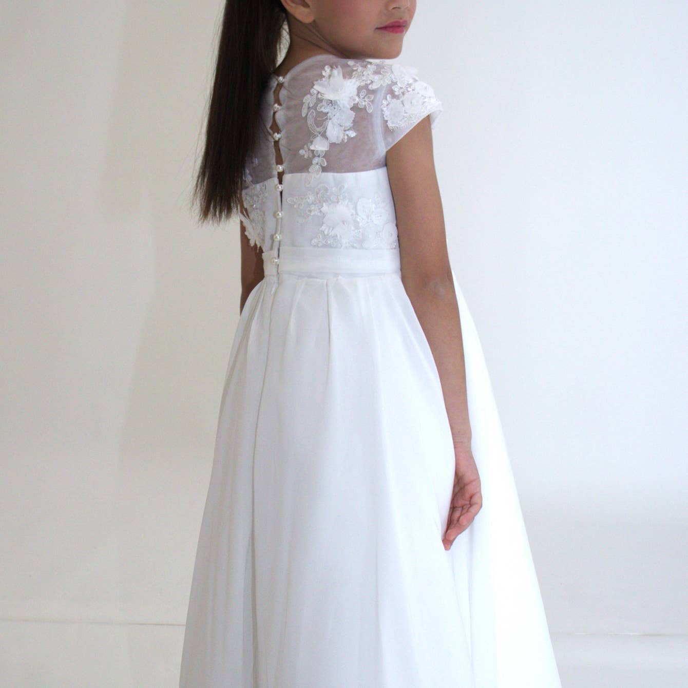 Yuko B - Wholesale Dress - Kids - JEANNE girl's dress - White6
