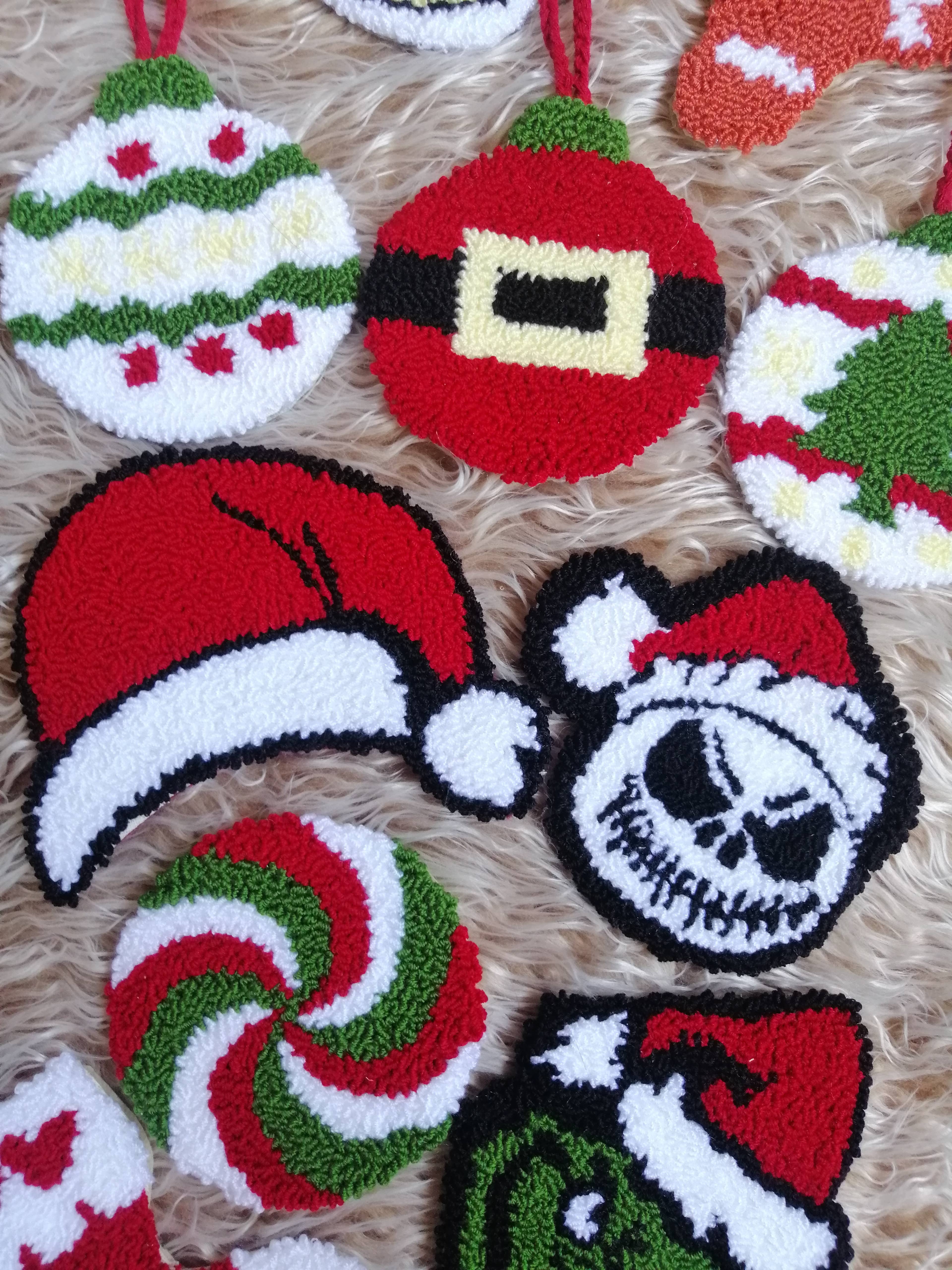 despinacrafting - Wholesale Coasters - Christmas Punch Needle Coasters, Tufted Mug Rug13