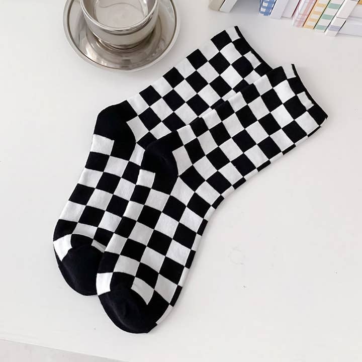 ACCITY - Wholesale Socks - Unisex - NEW ALL-PLAID MID-TUBE SOCKS FOR MEN AND WOMEN_CWMS040510