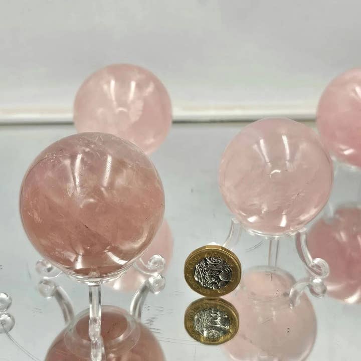Distinction Crystals – wholesale Spiritual stone/crystal – Rose Quartz Crystal Sphere 150-250g2