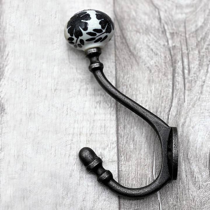 Alza – wholesale Wall hook – Unique Coat Hook With Acorn Patterned Ceramic Top