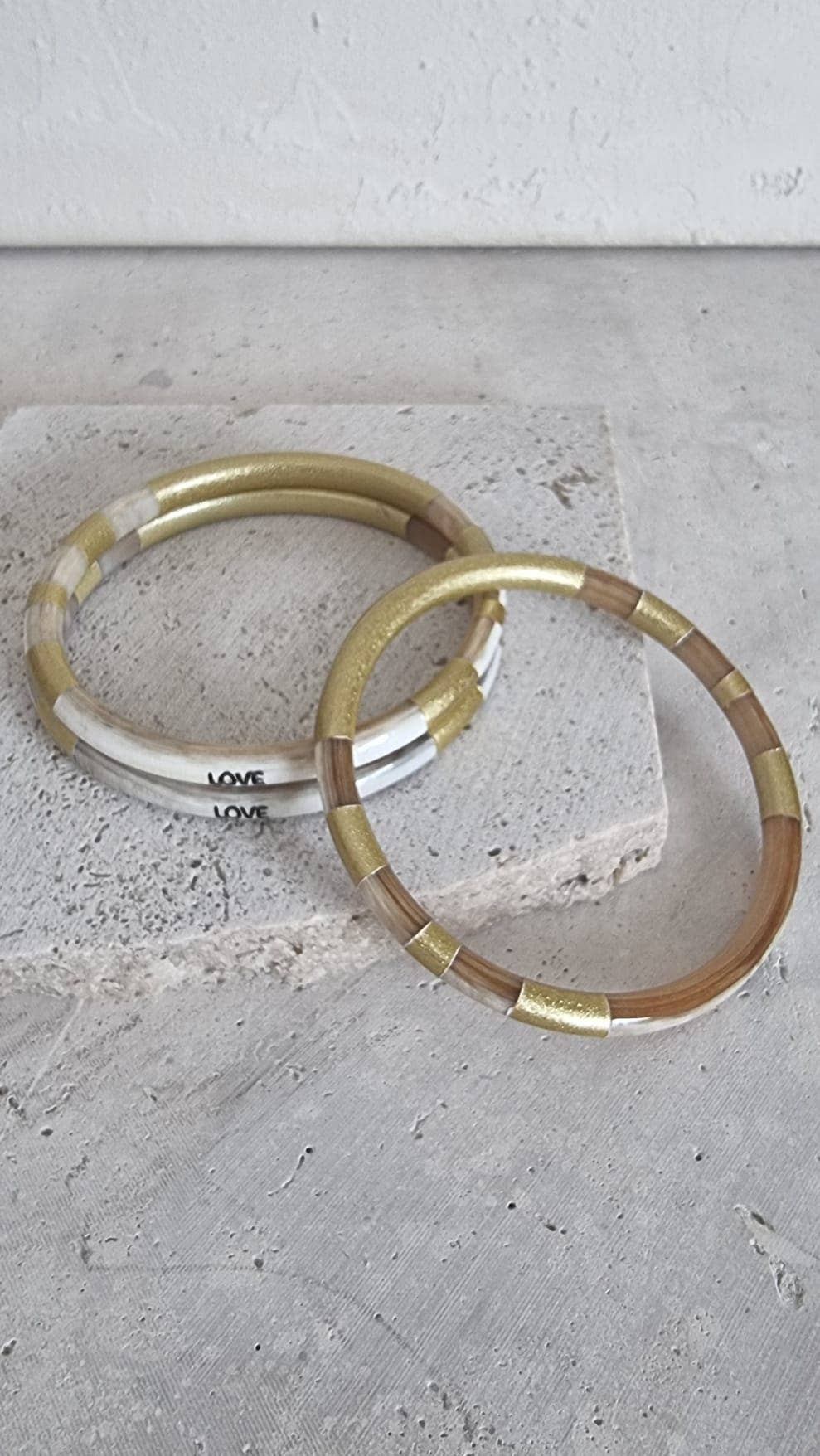Le Coin Sauvage - Wholesale Bangle Bracelet - Horn Bangle Bracelet - Message - Love - 5 mm1