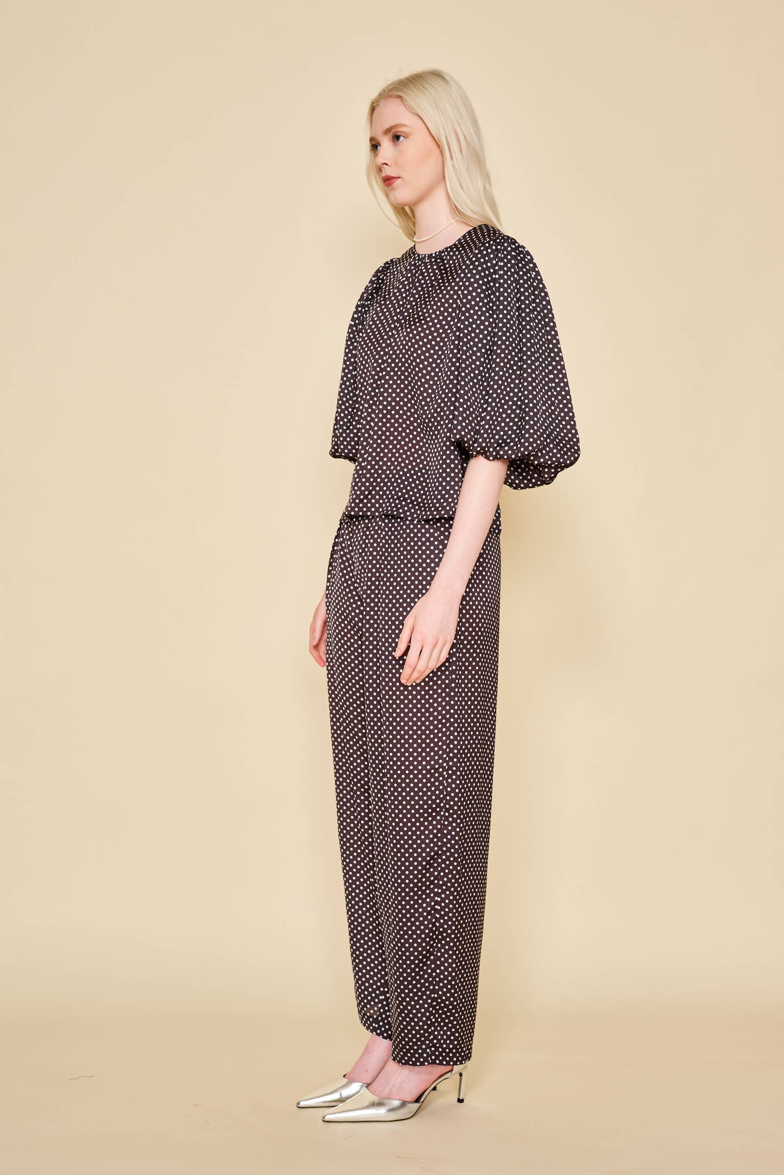 BLK WHT POLKA MINORI TOP for wholesale on Faire2