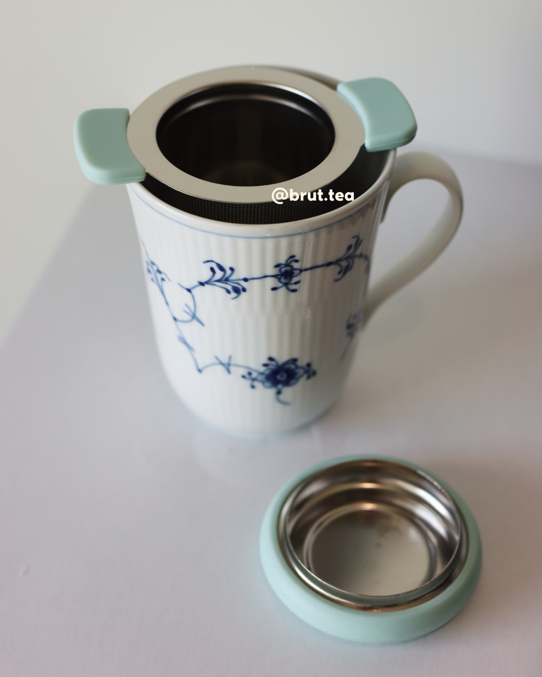 brut tea - Wholesale Tea Strainer/Infuser - Top Hat Tea Strainer | Mug Infuser for Loose Leaf Tea2