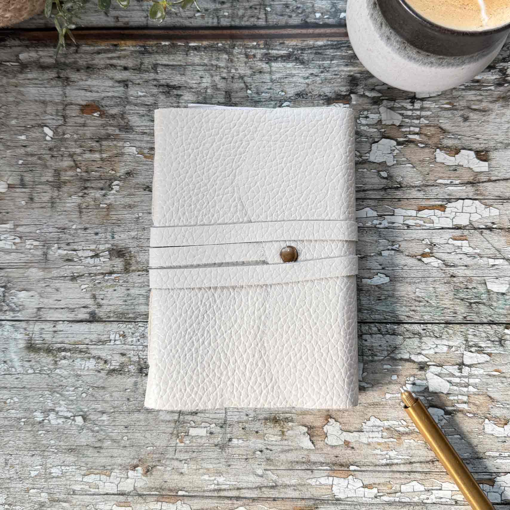 The Natural Paper Company – wholesale Notebook – Ivory Handmade Leather Notebook with gift bag | A6 size4