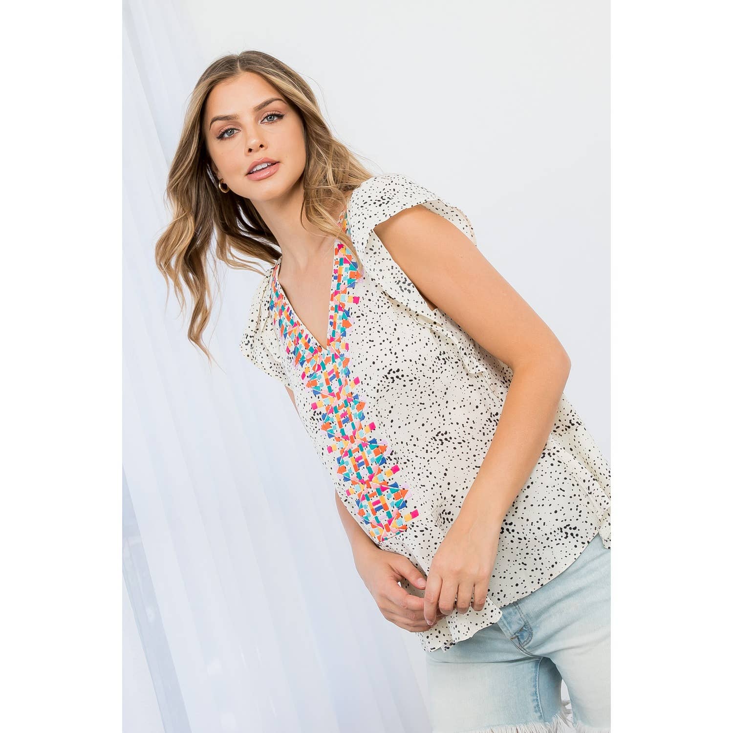 THML - Wholesale Blouse - Women's - Embroidered Flutter Sleeve Blouse18