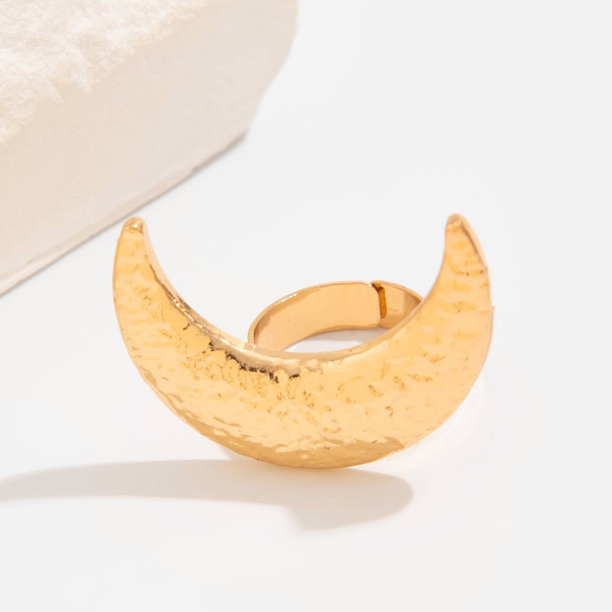 ACCITY - Wholesale Cocktail/Statement Ring - NEW WRINKLED THREE-DIMENSIONAL LOVE ALLOY RING_CWMM32412