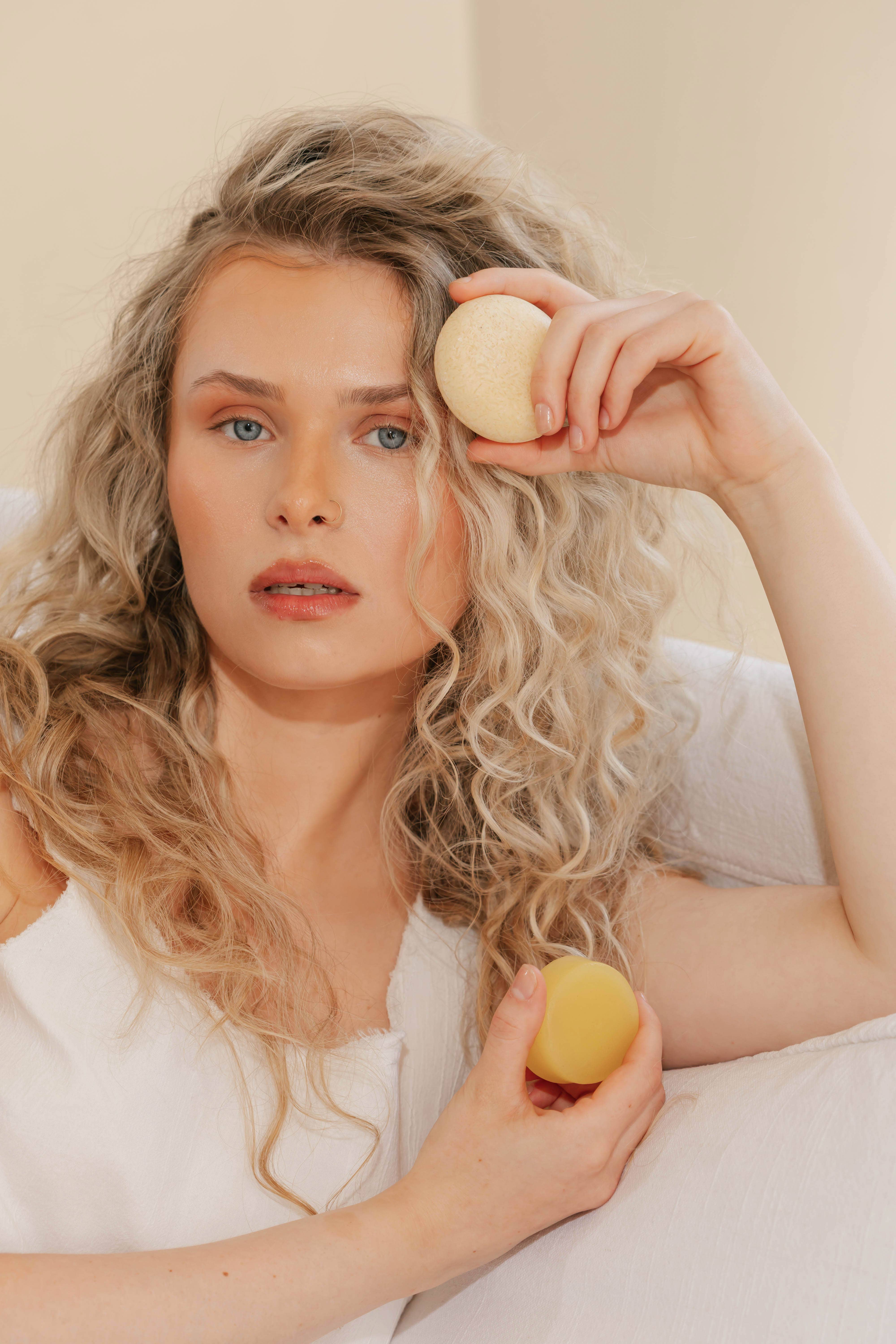 Good Juju Body & Home - Wholesale Hair Conditioner - Hydrating Conditioner Bar for Dry/Curly Hair- Bulk1