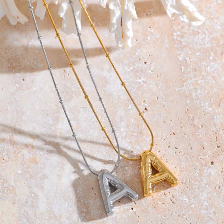 Folie à Trois – wholesale Hänge-/berlockhalsband – Ring mig vid mitt namn HALSBAND