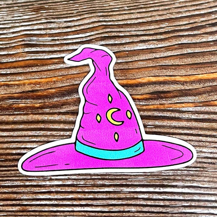 Cappello da Strega Viola, Adesivo in Vinile Sagomato, Divertente Boho, Resistente all'Acqua, Magia Wiccan Spettrale di Halloween | Adesivo o Magnete per la vendita all'ingrosso da parte di Handmade by Marlayna